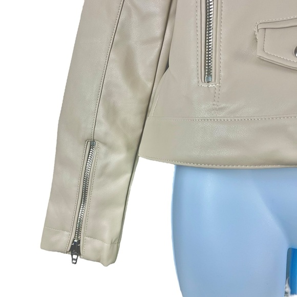 BLANKNYC NWT moto semi-fit jacket in Bone Zipper Silver Hardware - Picture 3 of 13